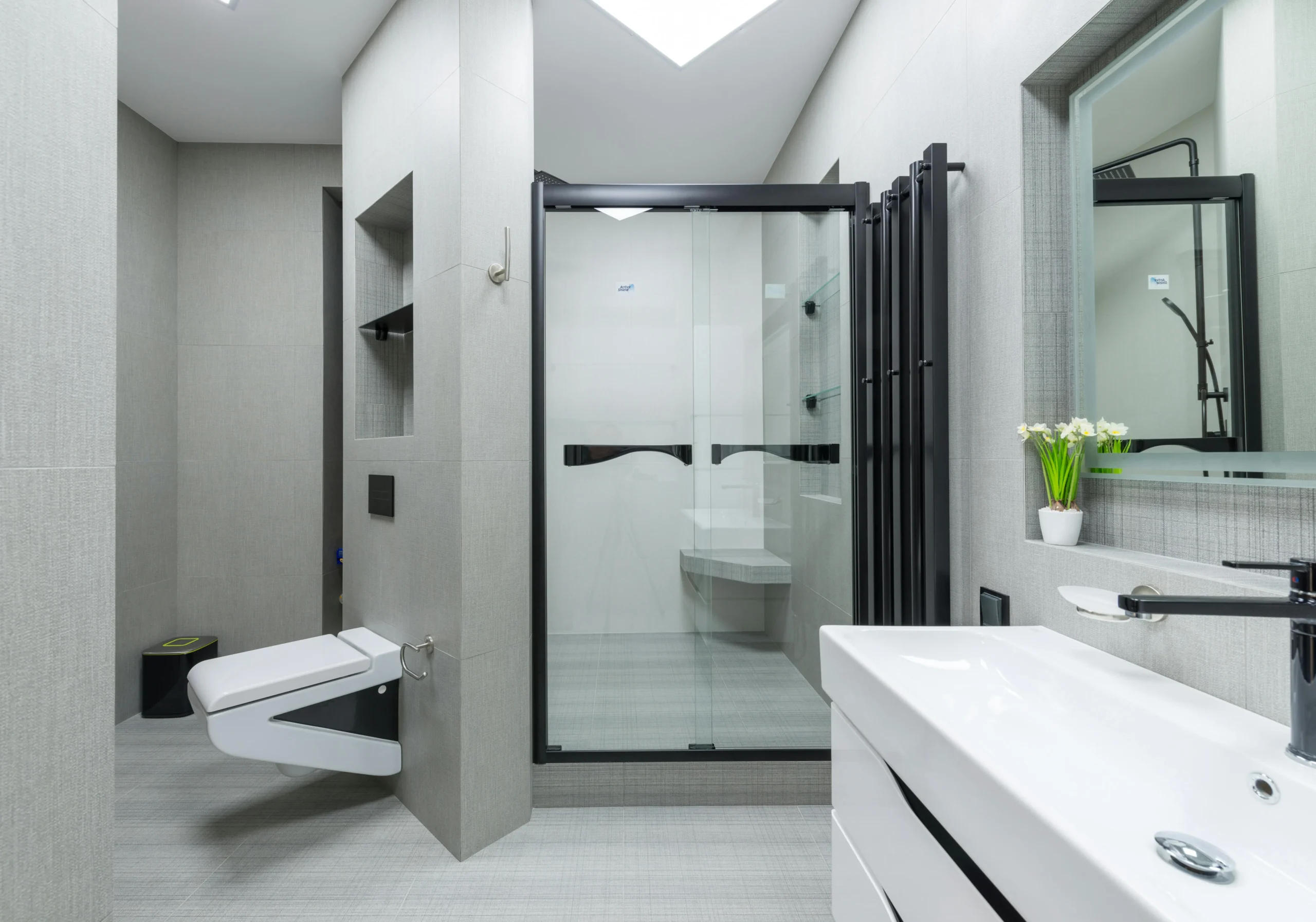 Project 20 Modern bathroom with sleek design.